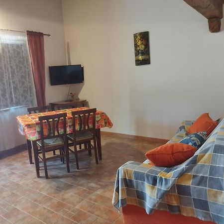 Agriturismo Le Cascine كاستل دي تورا المظهر الخارجي الصورة