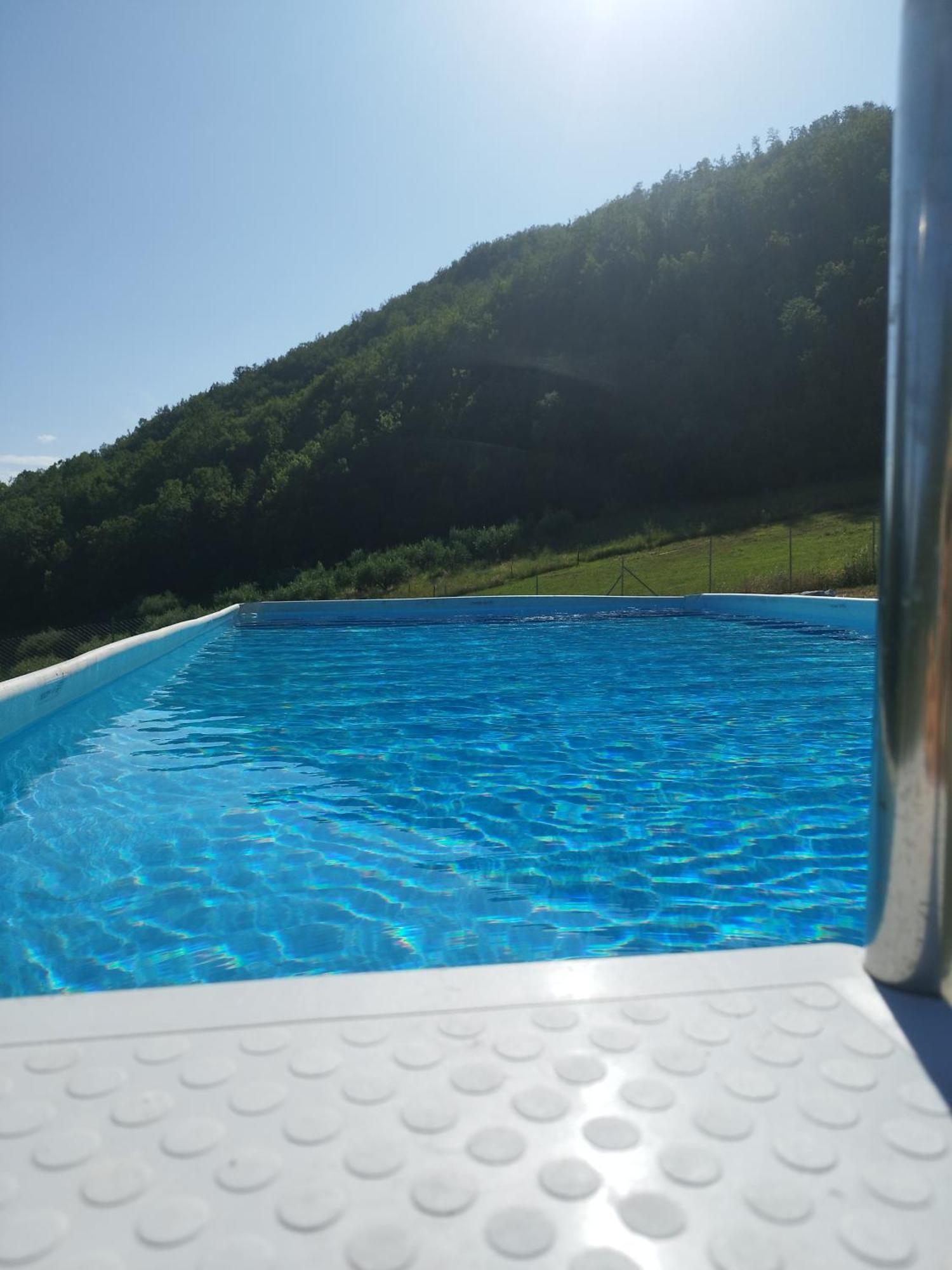 Agriturismo Le Cascine كاستل دي تورا المظهر الخارجي الصورة
