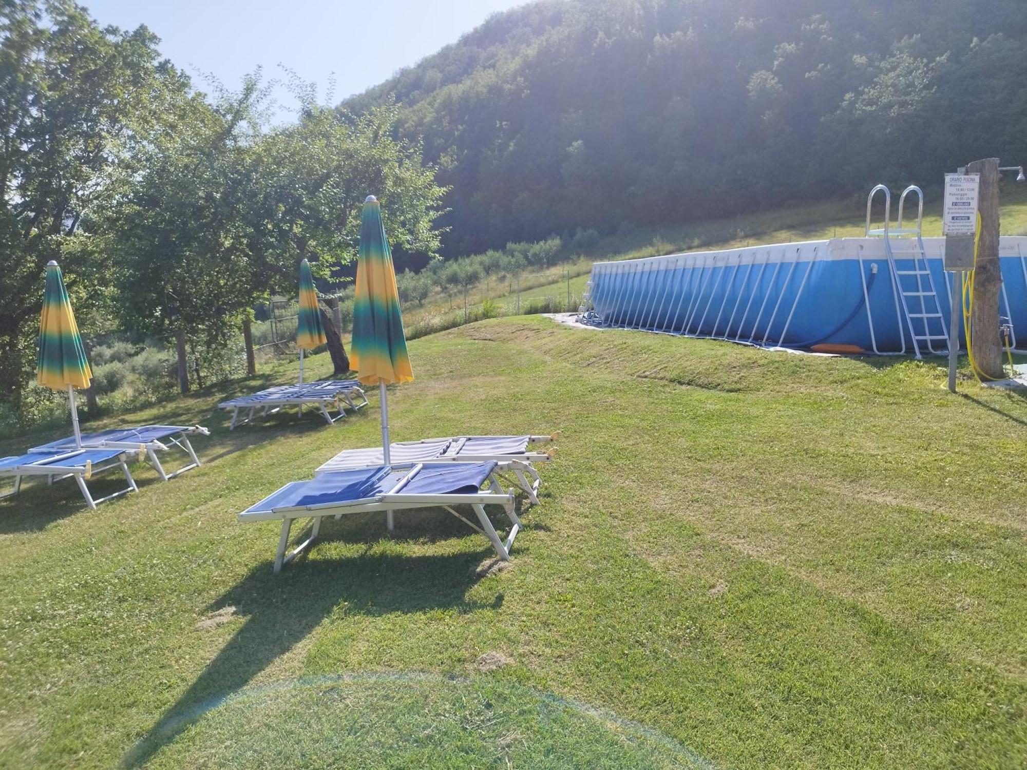 Agriturismo Le Cascine كاستل دي تورا المظهر الخارجي الصورة
